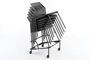 Gestapelt auf Rollwagen lassen sich die Paris schnell verstellen